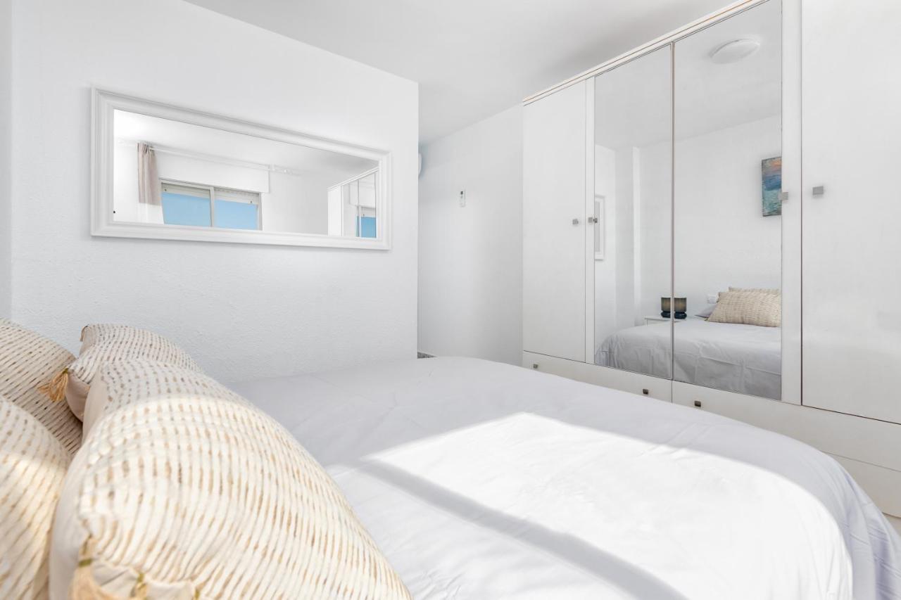 Amazing Sea View Apartment And Relax Area Rincón de la Victoria Exterior foto